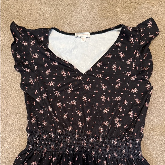 Charming Black Floral Kids Dress from Stitch Fix - Picture 2 of 9